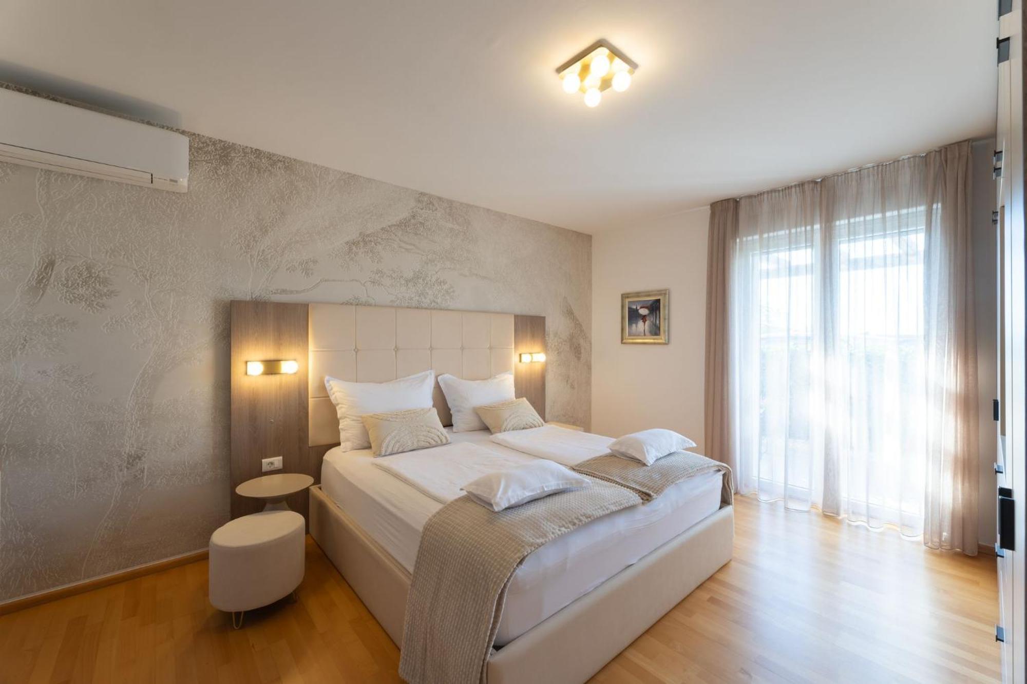 Apartment Euphoria